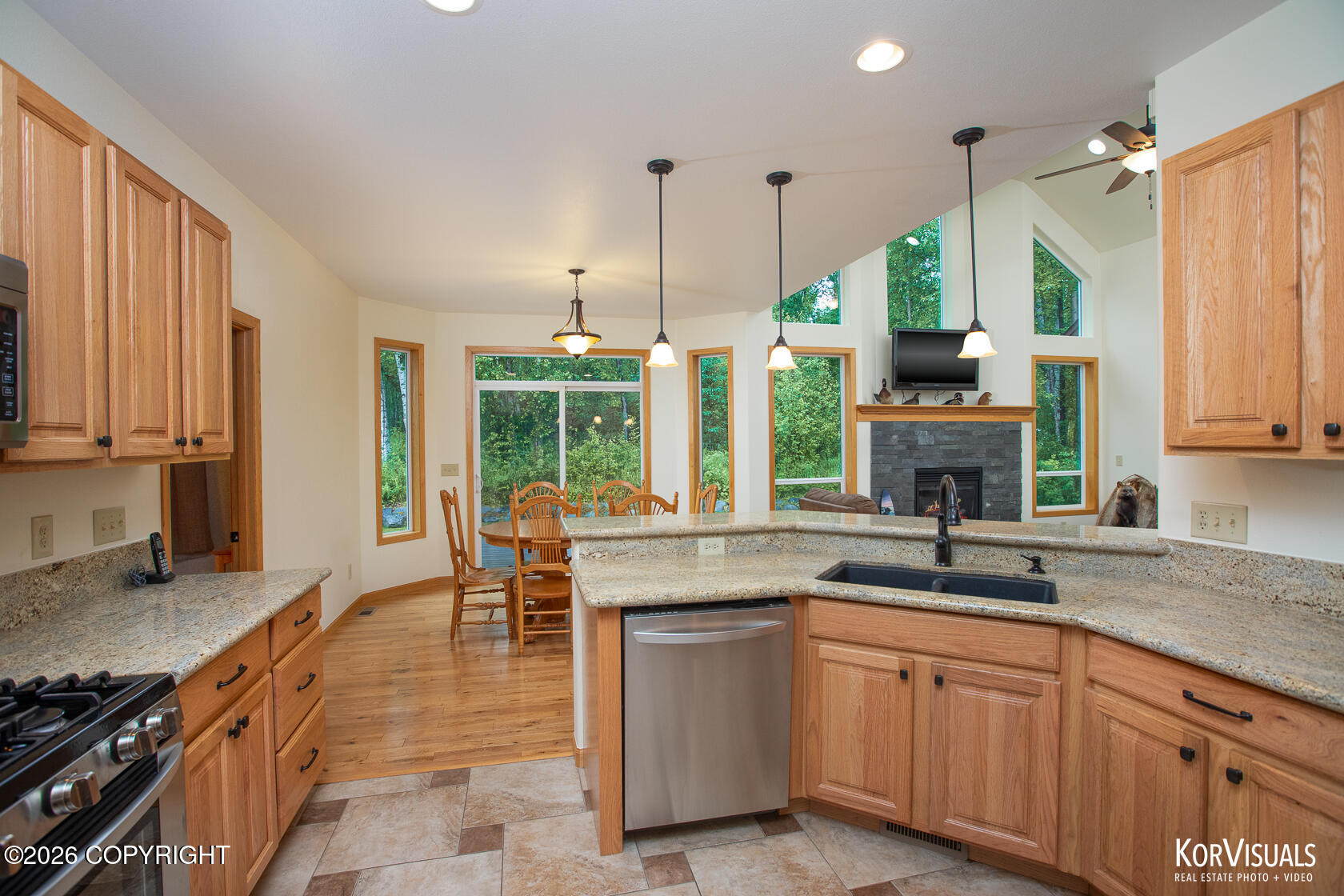 3608 W Demaree Circle Property Photo 6