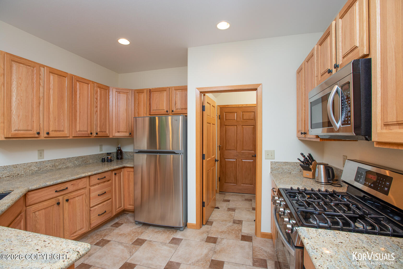 3608 W Demaree Circle Property Photo 9