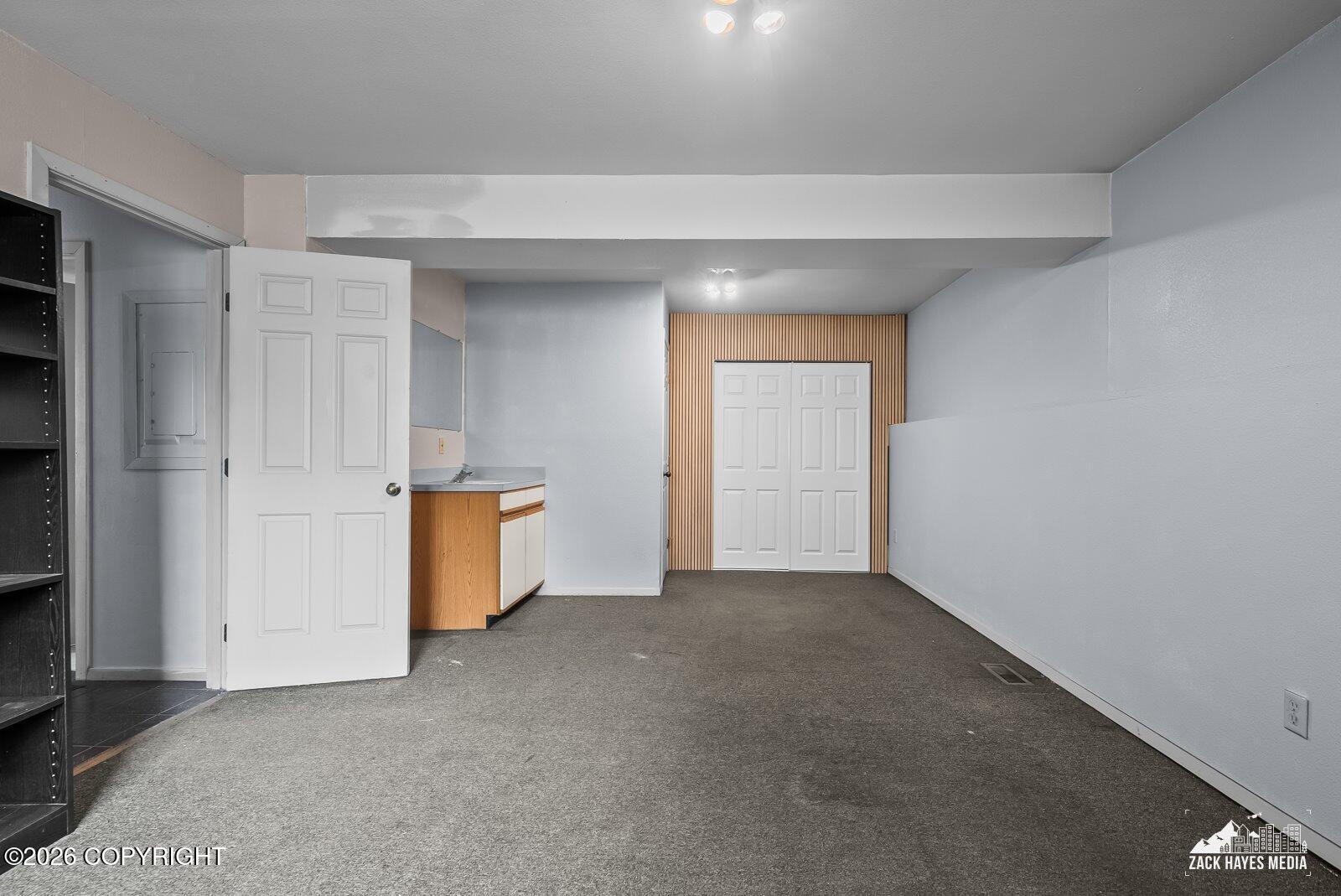 9201 Sea Parrot Circle Property Photo 37