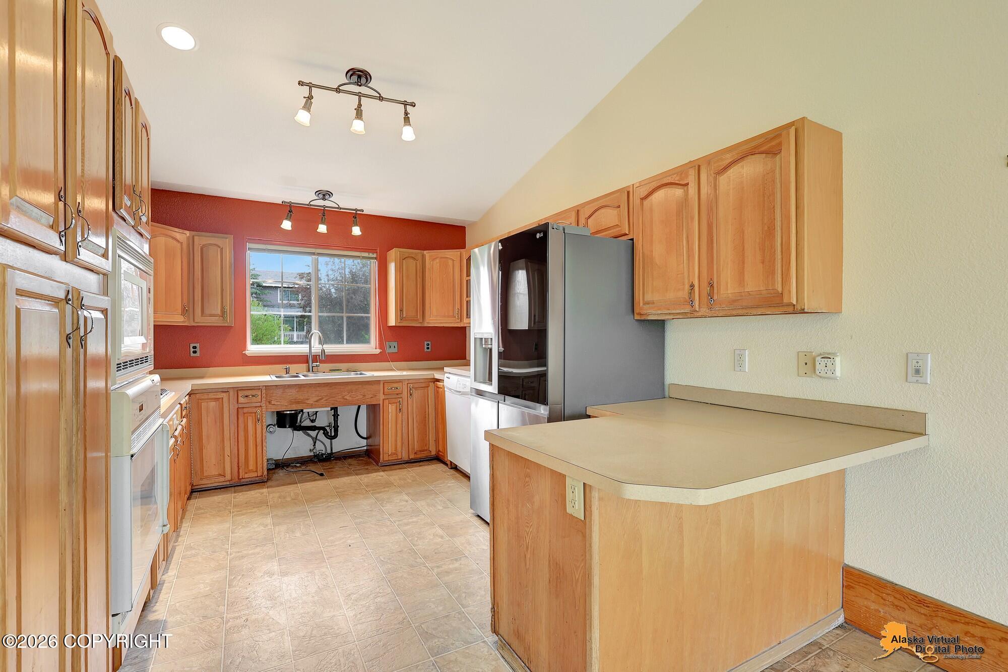 11604 E Annie Lane Property Photo 6