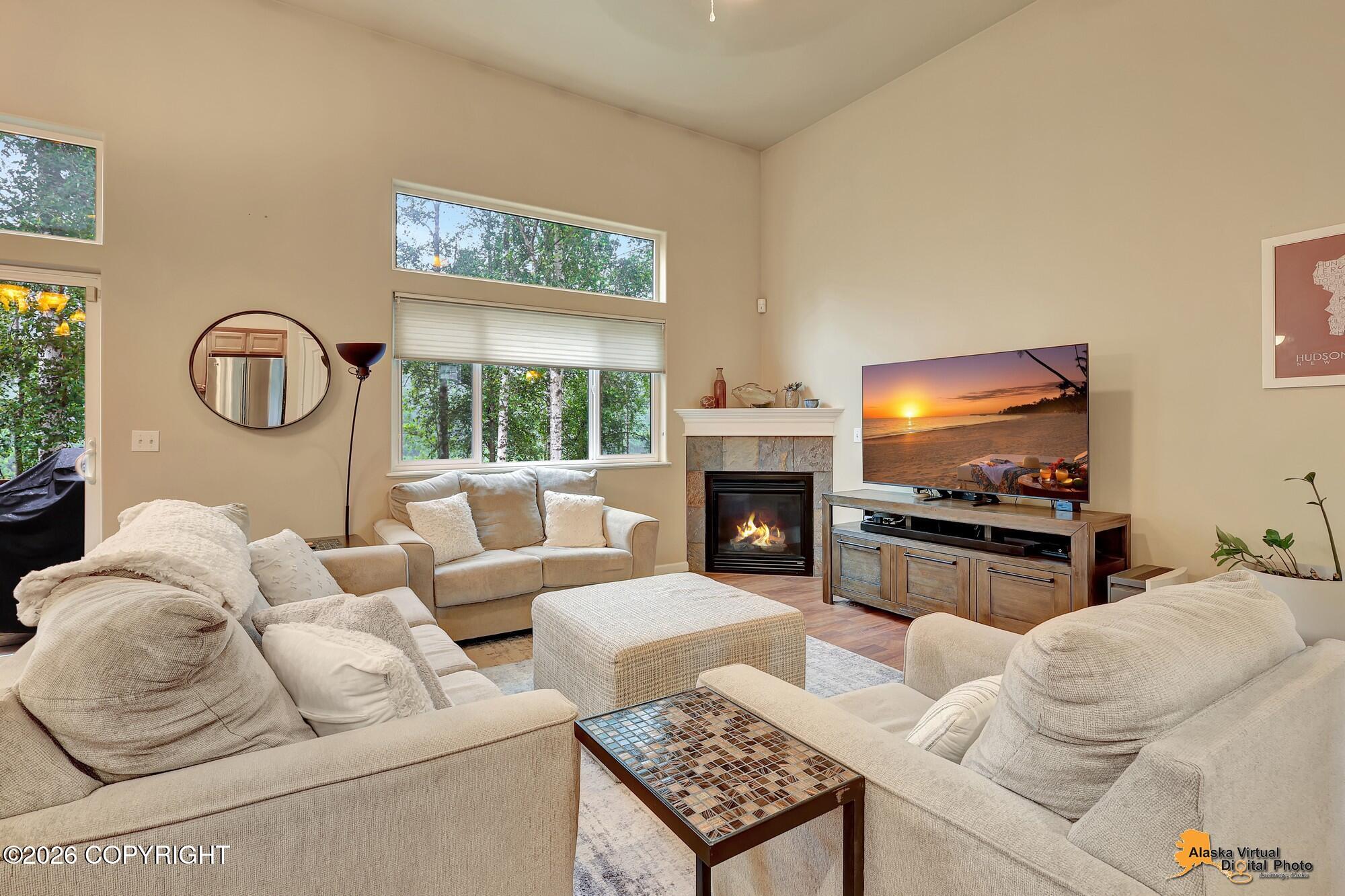 20560 Icefall Drive Property Photo 4