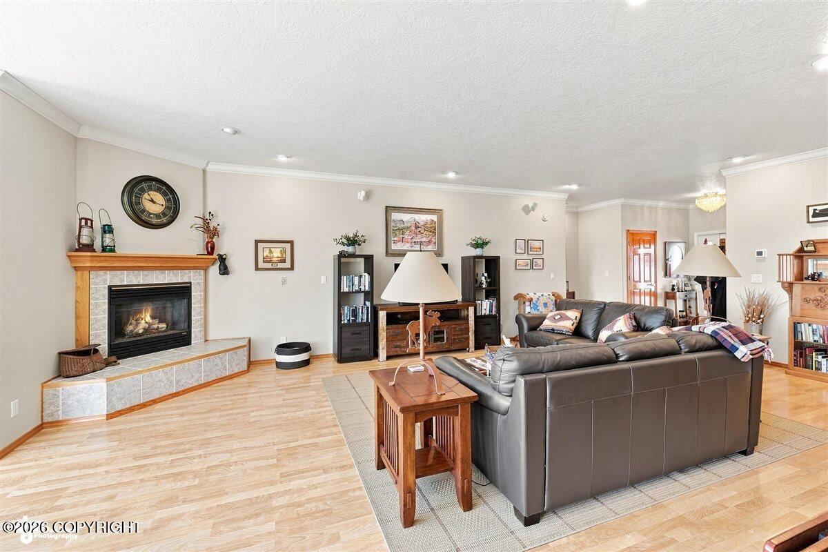 2565 Watergate Way Property Photo 21