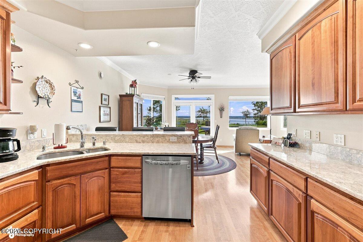 2565 Watergate Way Property Photo 32