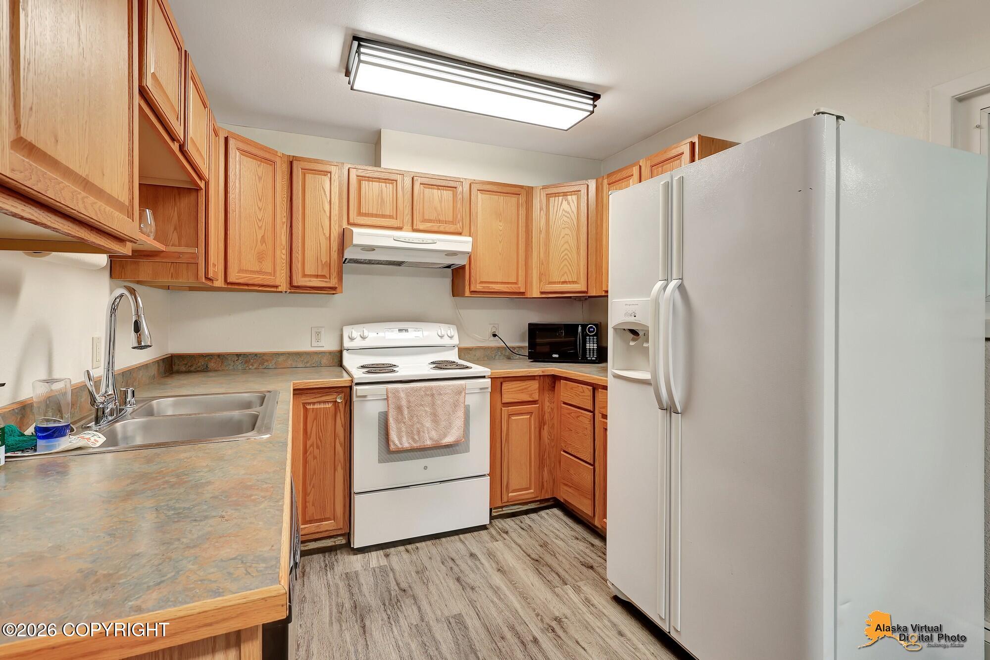 5514 Cope Street Property Photo 12