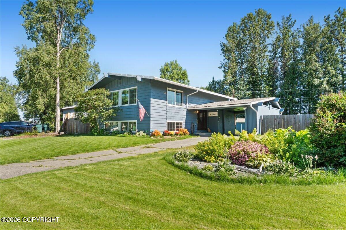 4801 Canterbury Way Property Photo 1