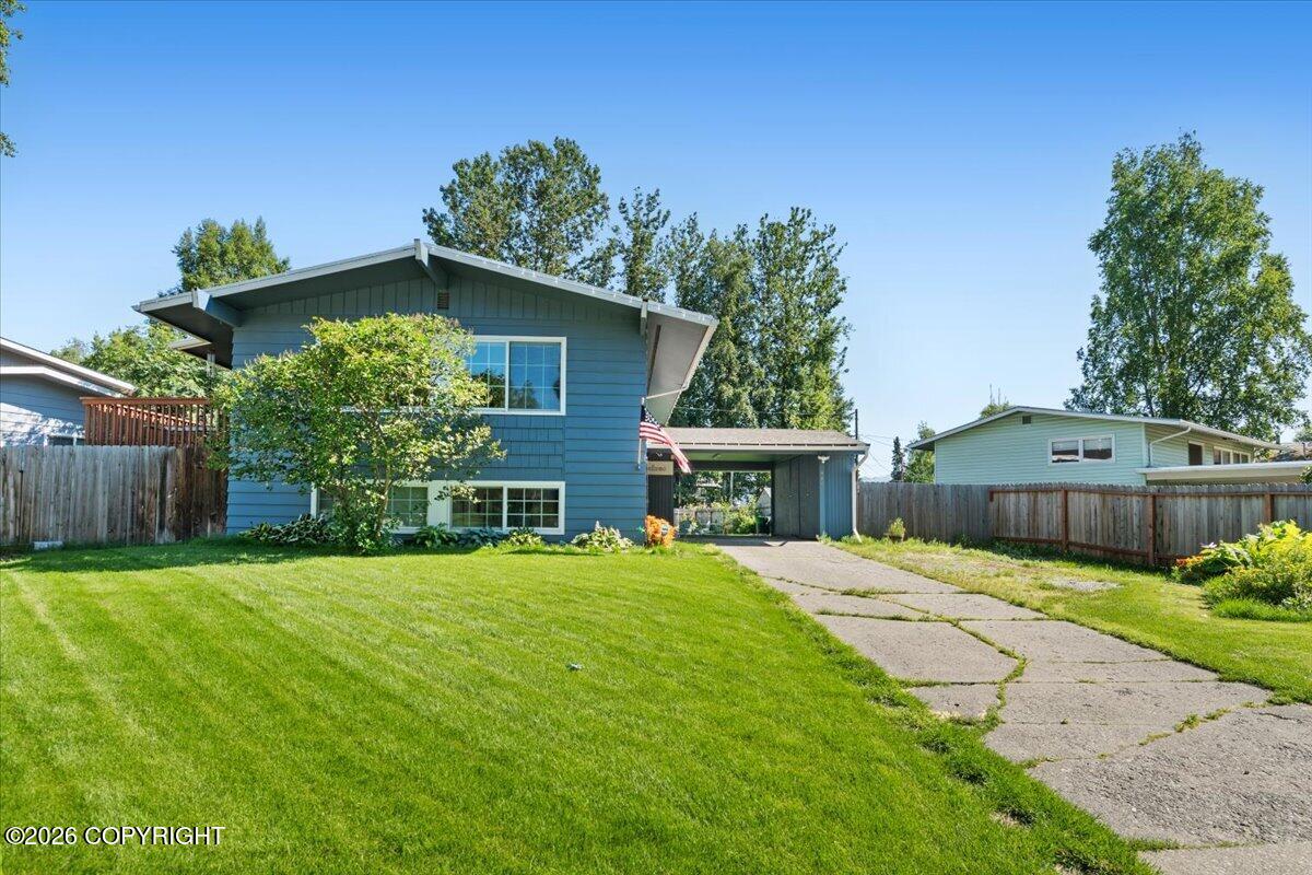 4801 Canterbury Way Property Photo 4