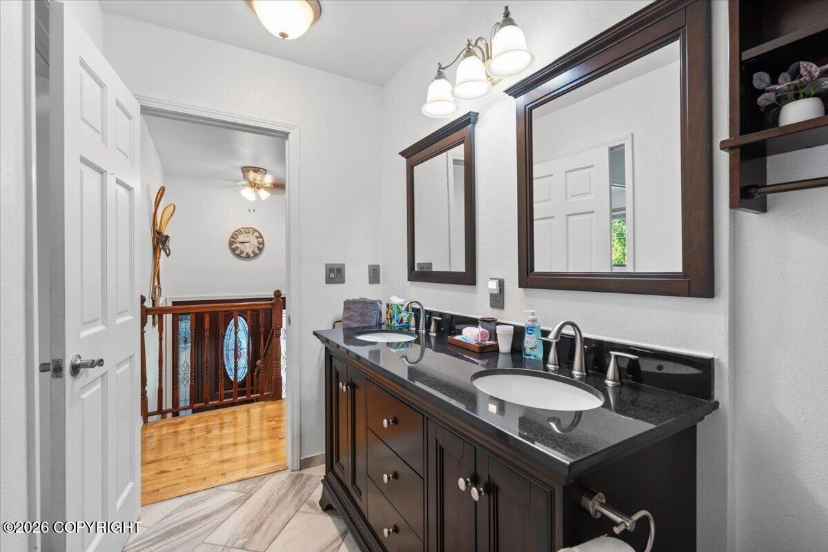 4801 Canterbury Way Property Photo 22