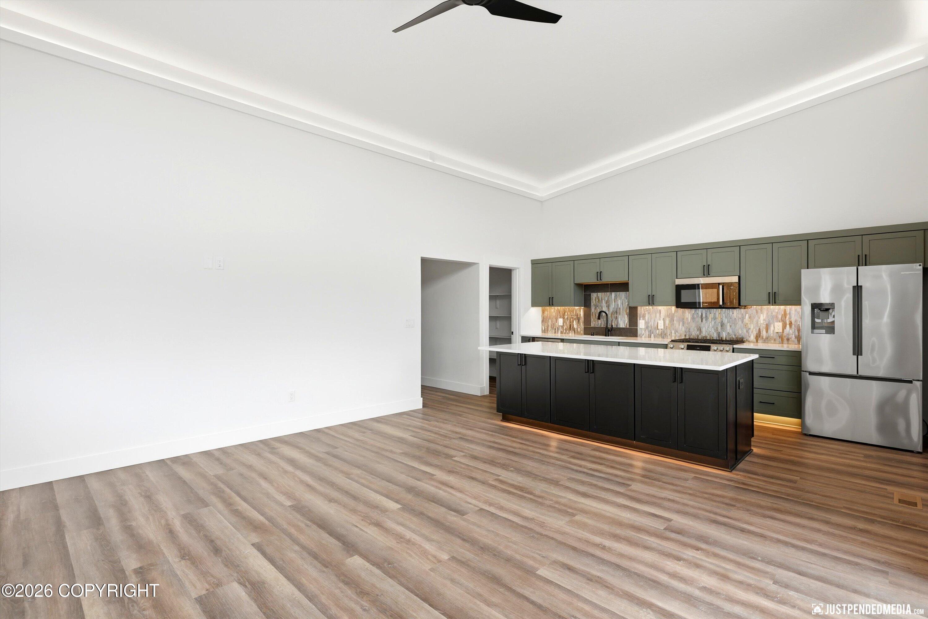 16543 Farm Avenue #4 Property Photo 10