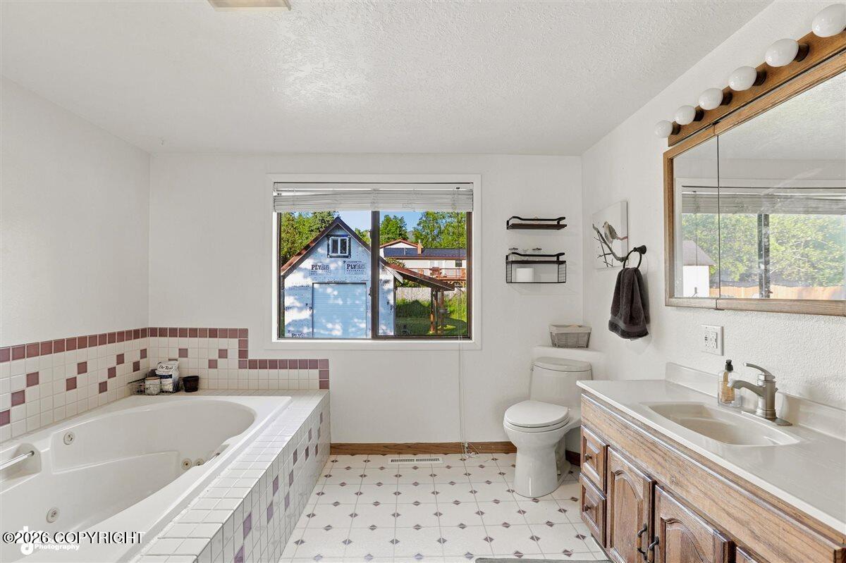 10209 Colville Street Property Photo 25