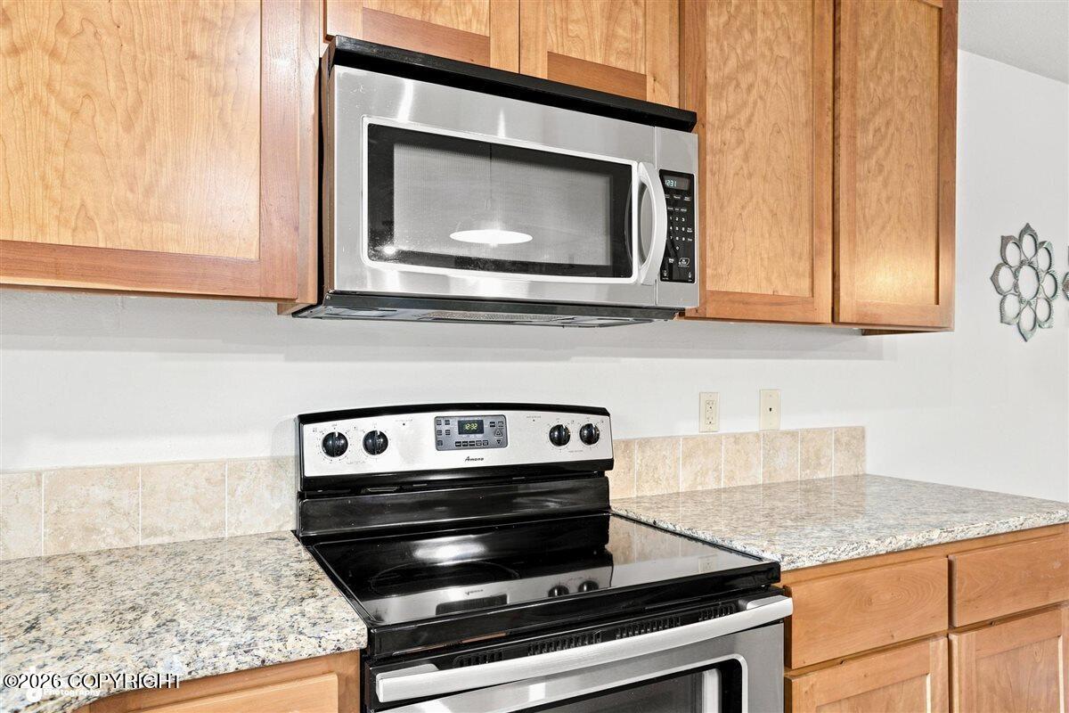 2042 Eastridge Drive #18b-5 Property Photo 12