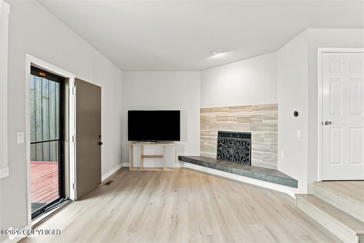2042 Eastridge Drive #18b-5 Property Photo 14