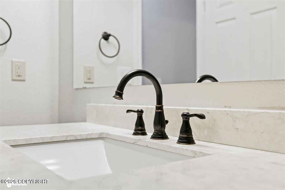2042 Eastridge Drive #18b-5 Property Photo 23