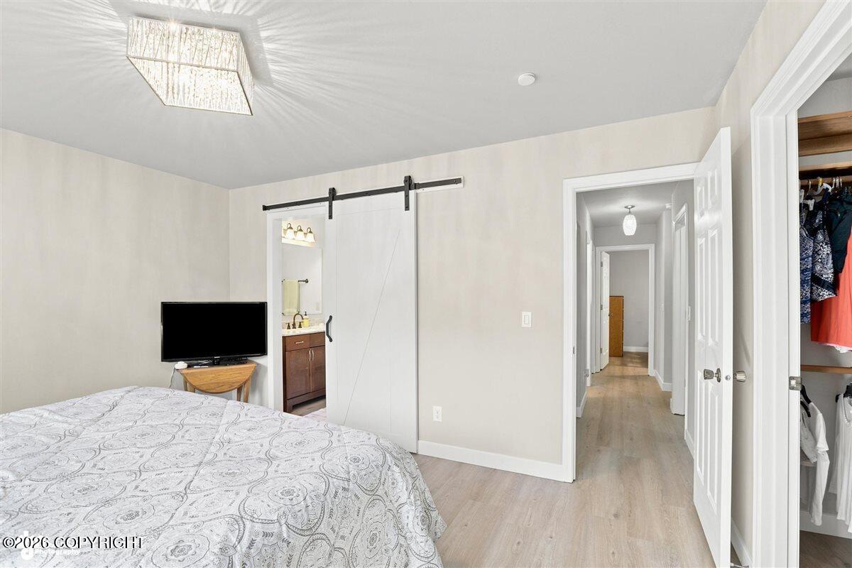 2042 Eastridge Drive #18b-5 Property Photo 25