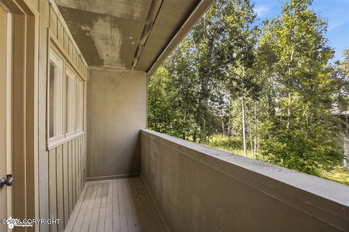2042 Eastridge Drive #18b-5 Property Photo 29