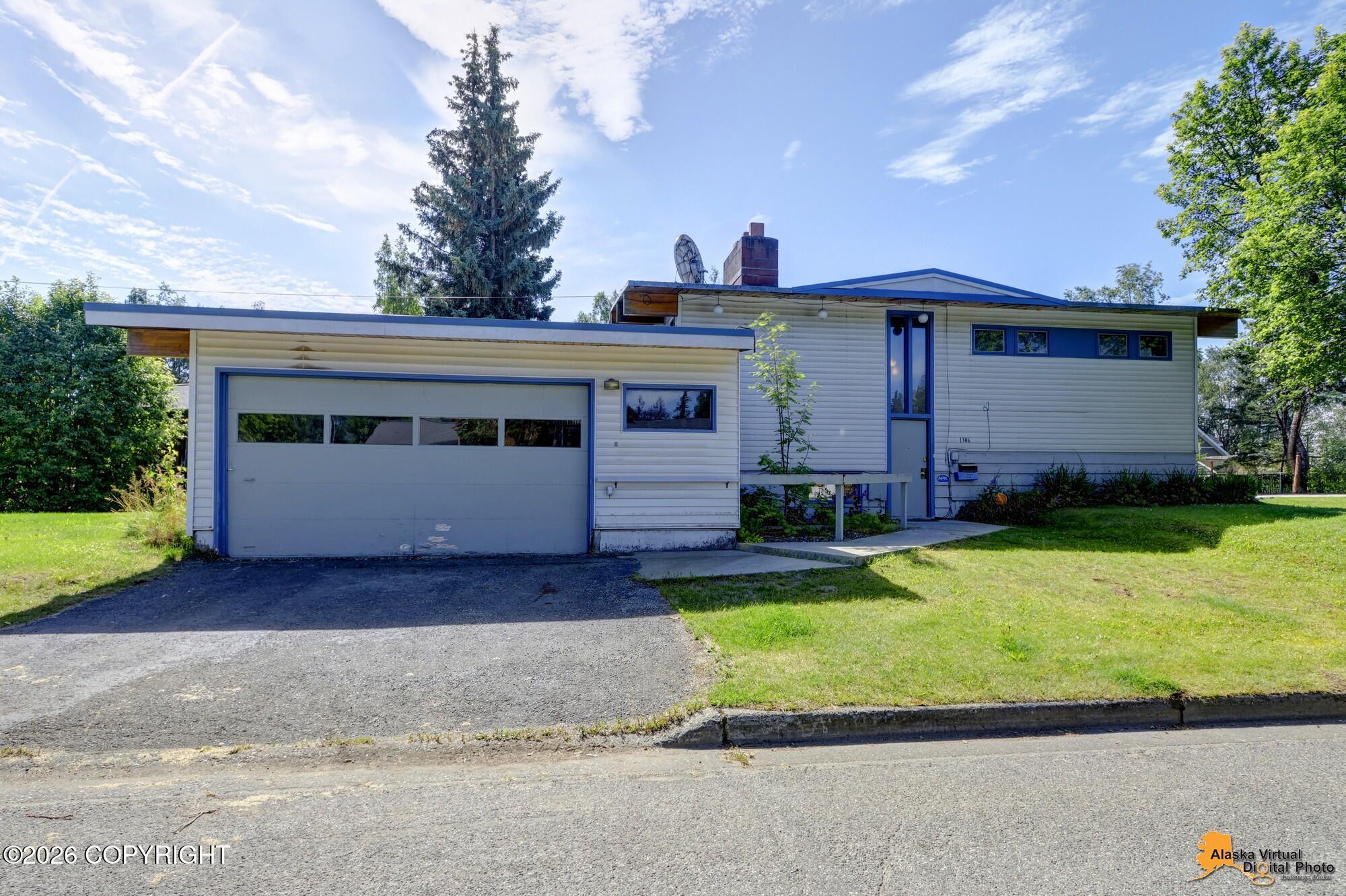 1306 E 26th Avenue Property Photo 1