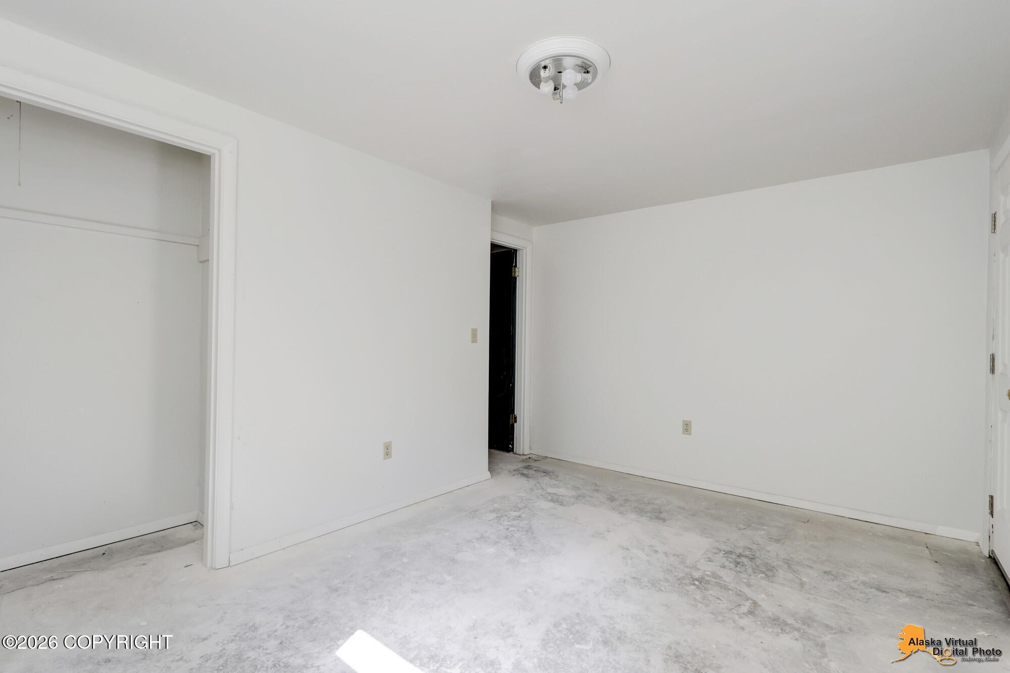 1306 E 26th Avenue Property Photo 25