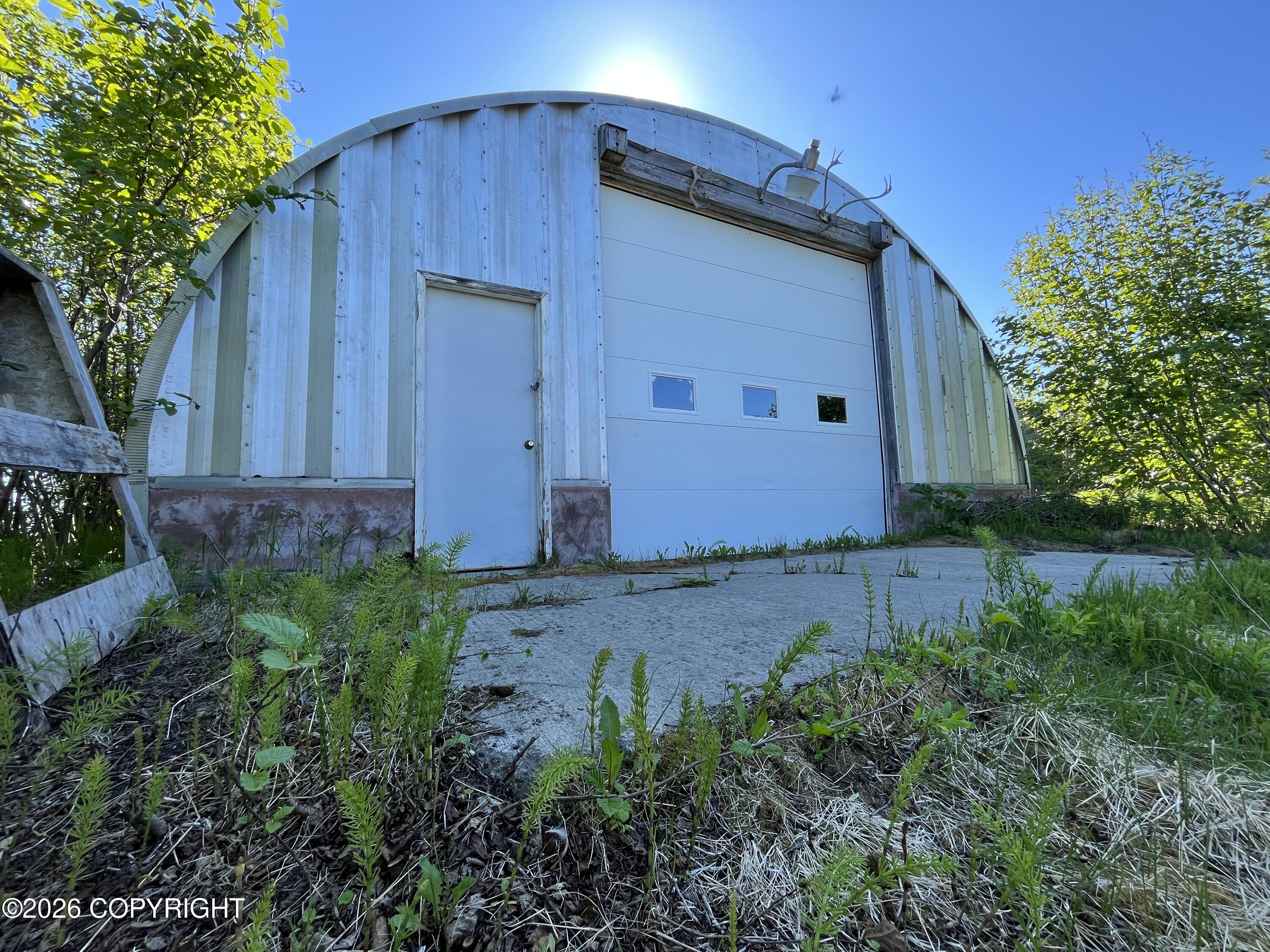 52136 Old E End Road Property Photo 3