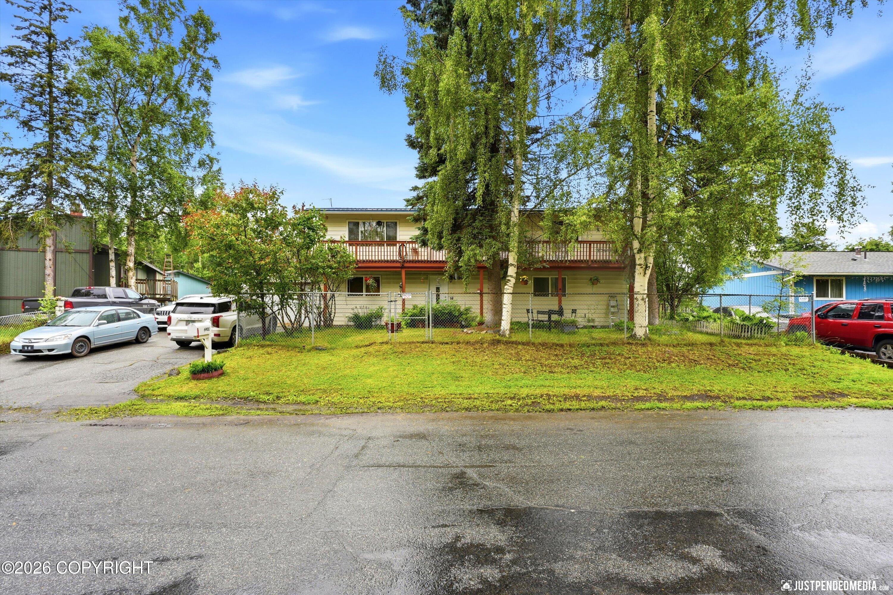 6901 Trafford Drive Property Photo 2