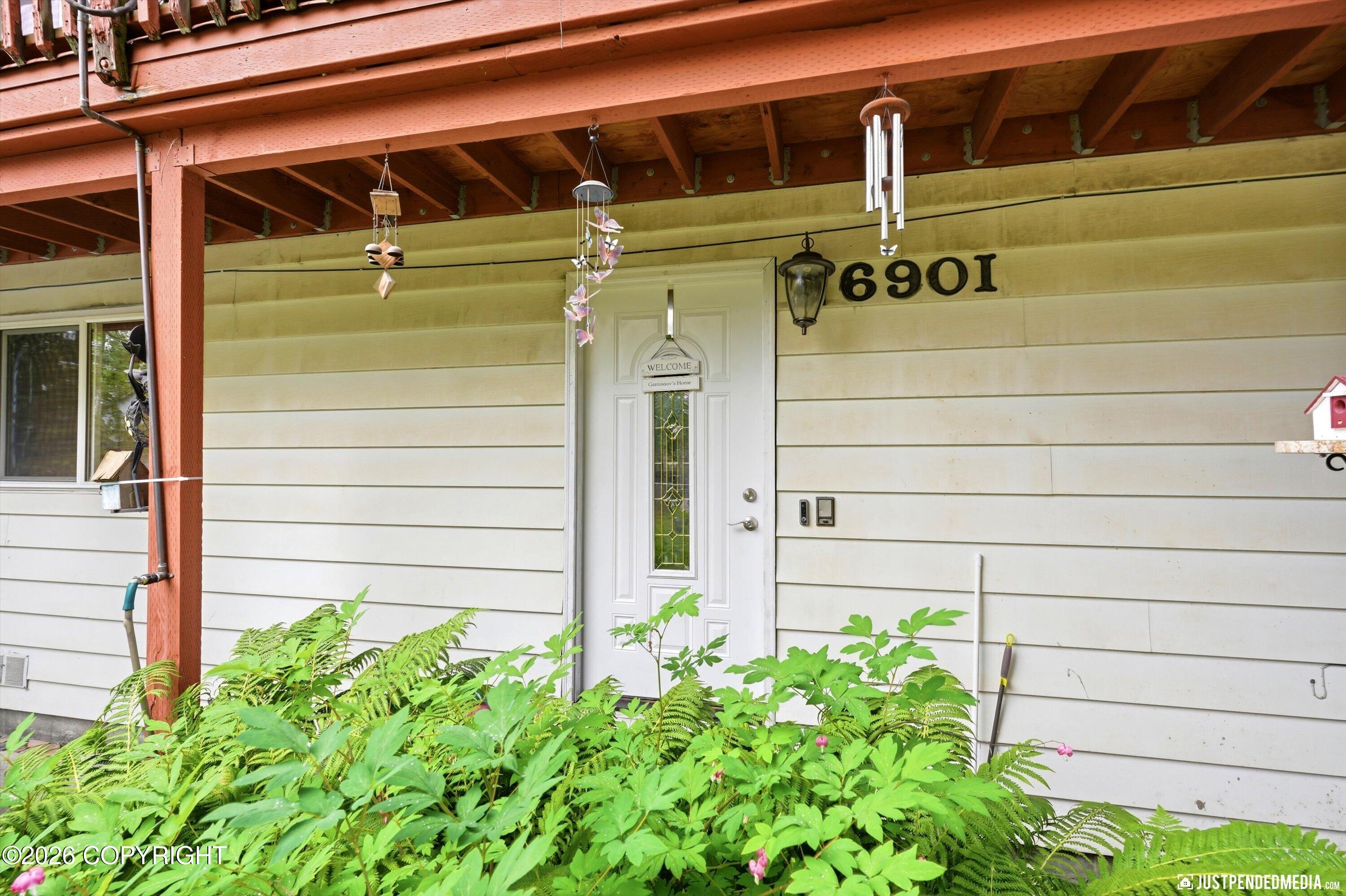 6901 Trafford Drive Property Photo 7