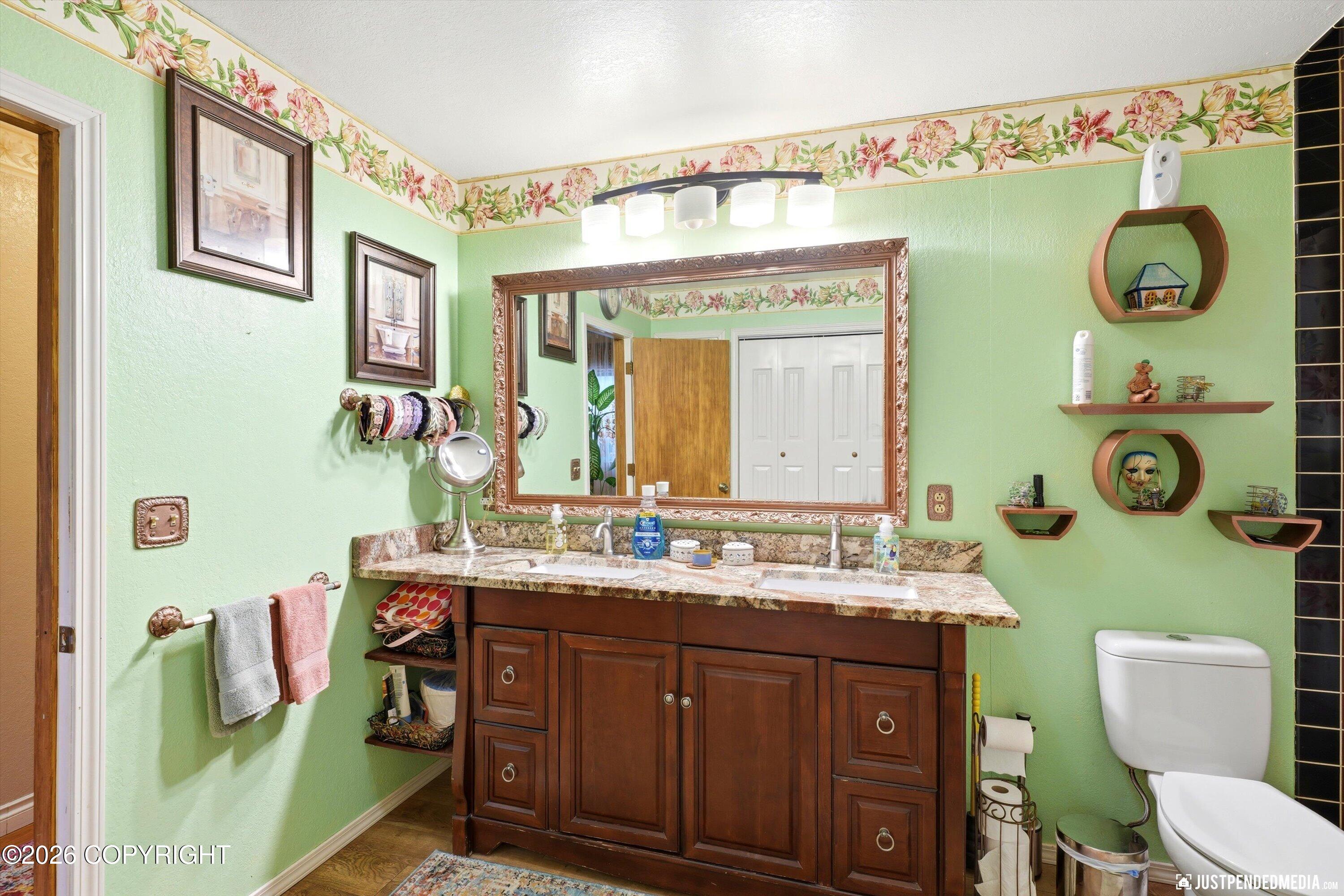 6901 Trafford Drive Property Photo 22