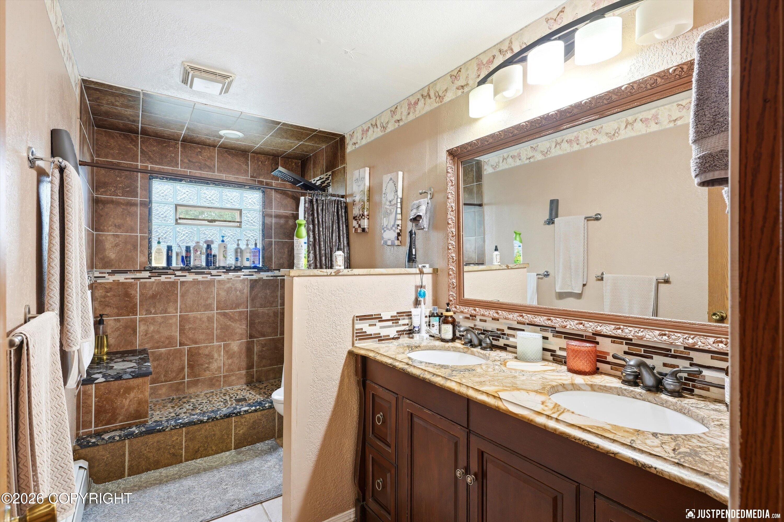 6901 Trafford Drive Property Photo 32