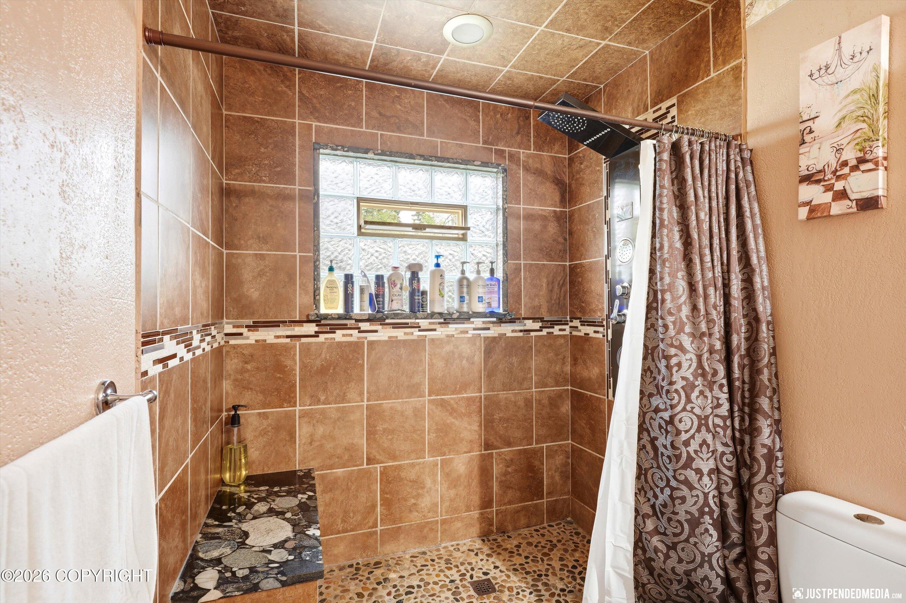 6901 Trafford Drive Property Photo 33