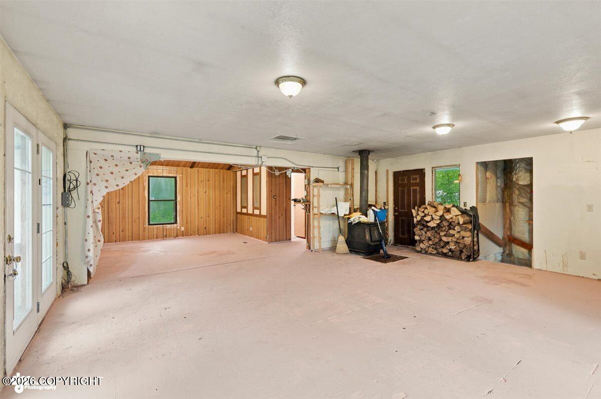 946 N Satisfied Drive Property Photo 6