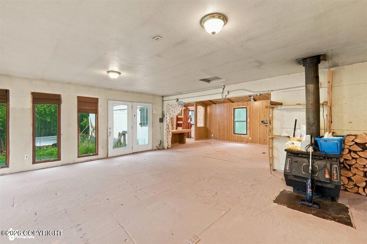 946 N Satisfied Drive Property Photo 8