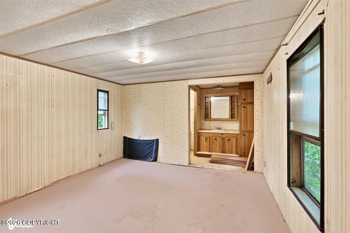 946 N Satisfied Drive Property Photo 26