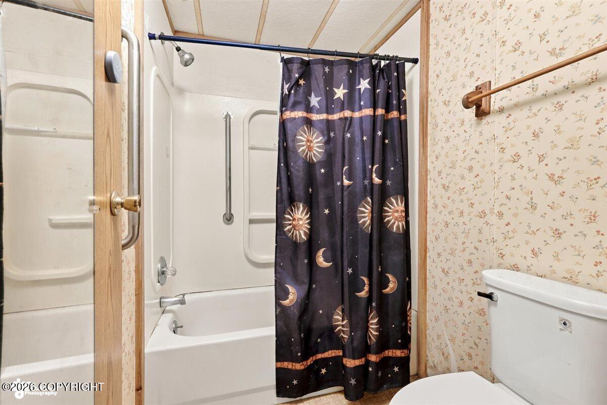 946 N Satisfied Drive Property Photo 32