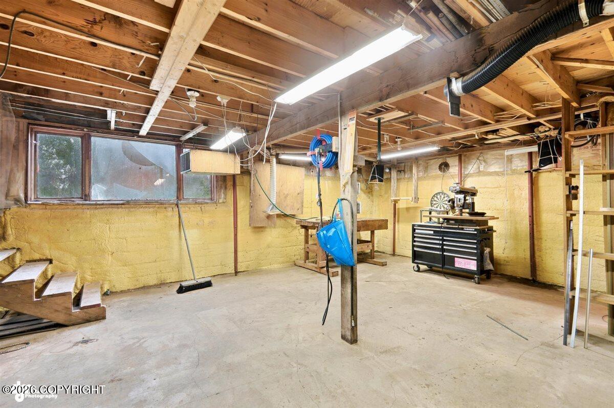 946 N Satisfied Drive Property Photo 35