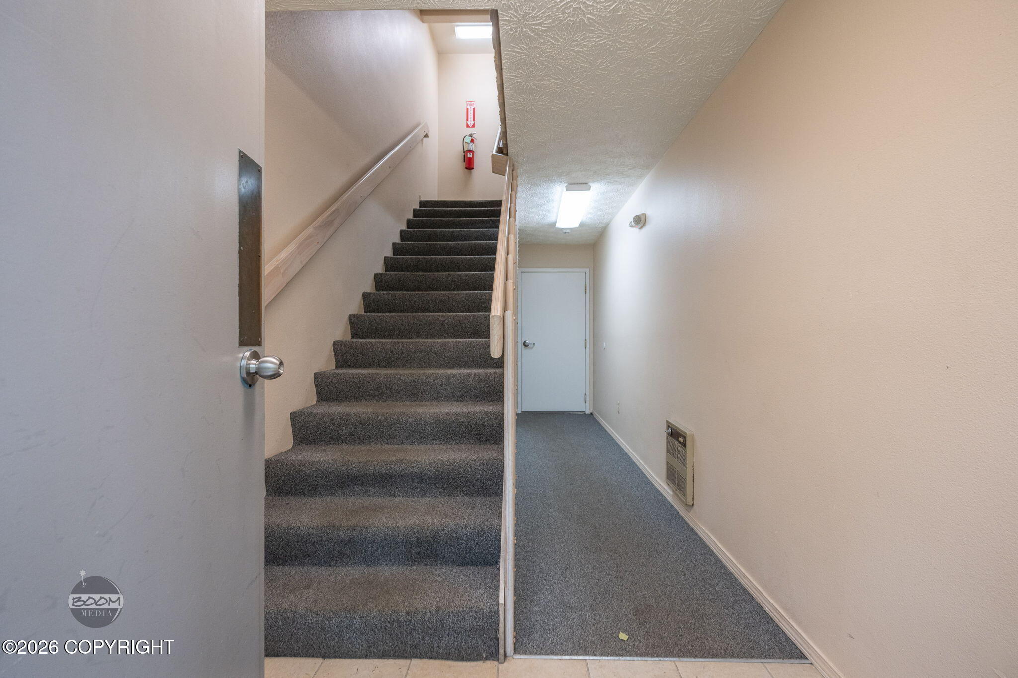 5018 E 43rd Avenue #2 Property Photo 4