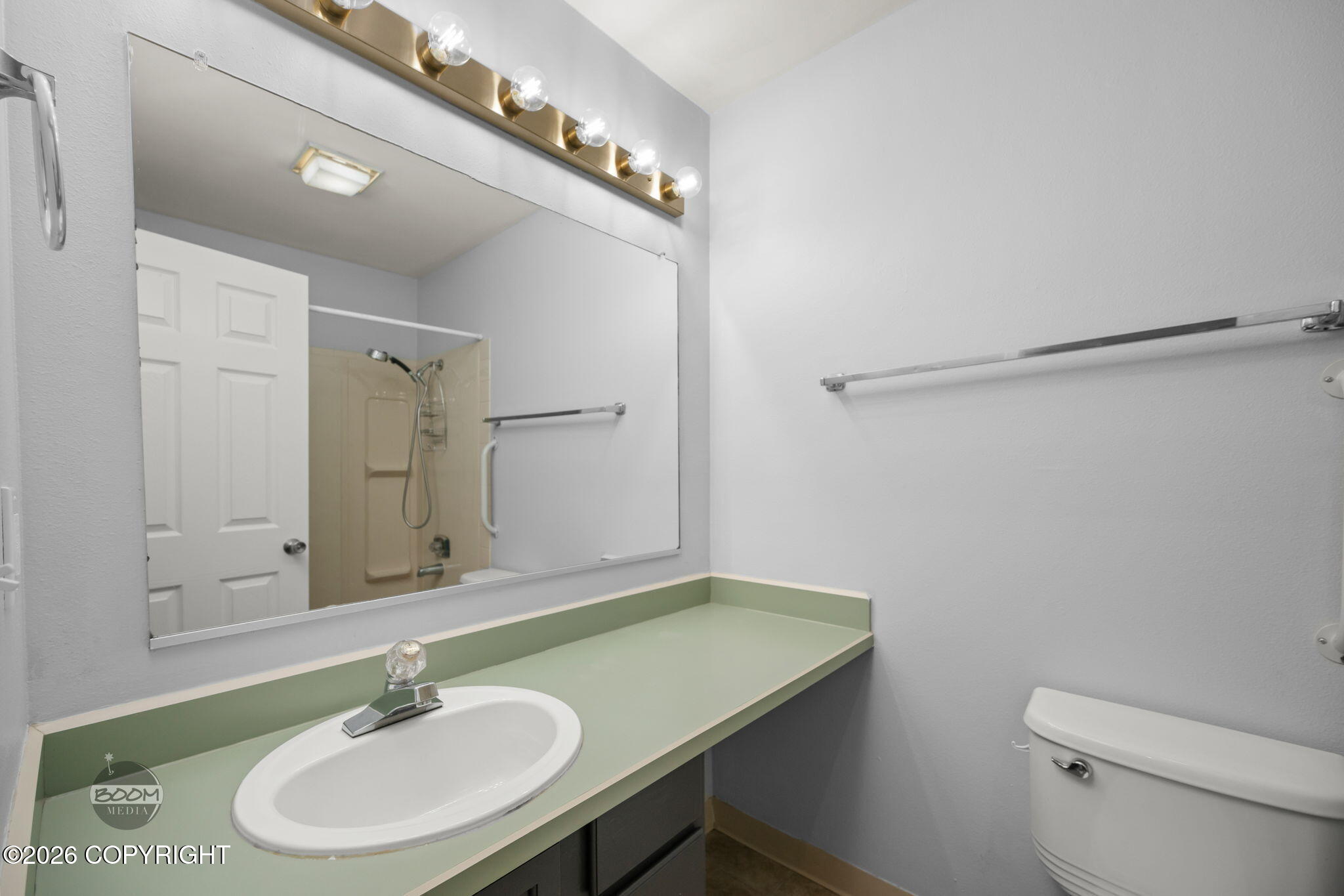 5018 E 43rd Avenue #2 Property Photo 17