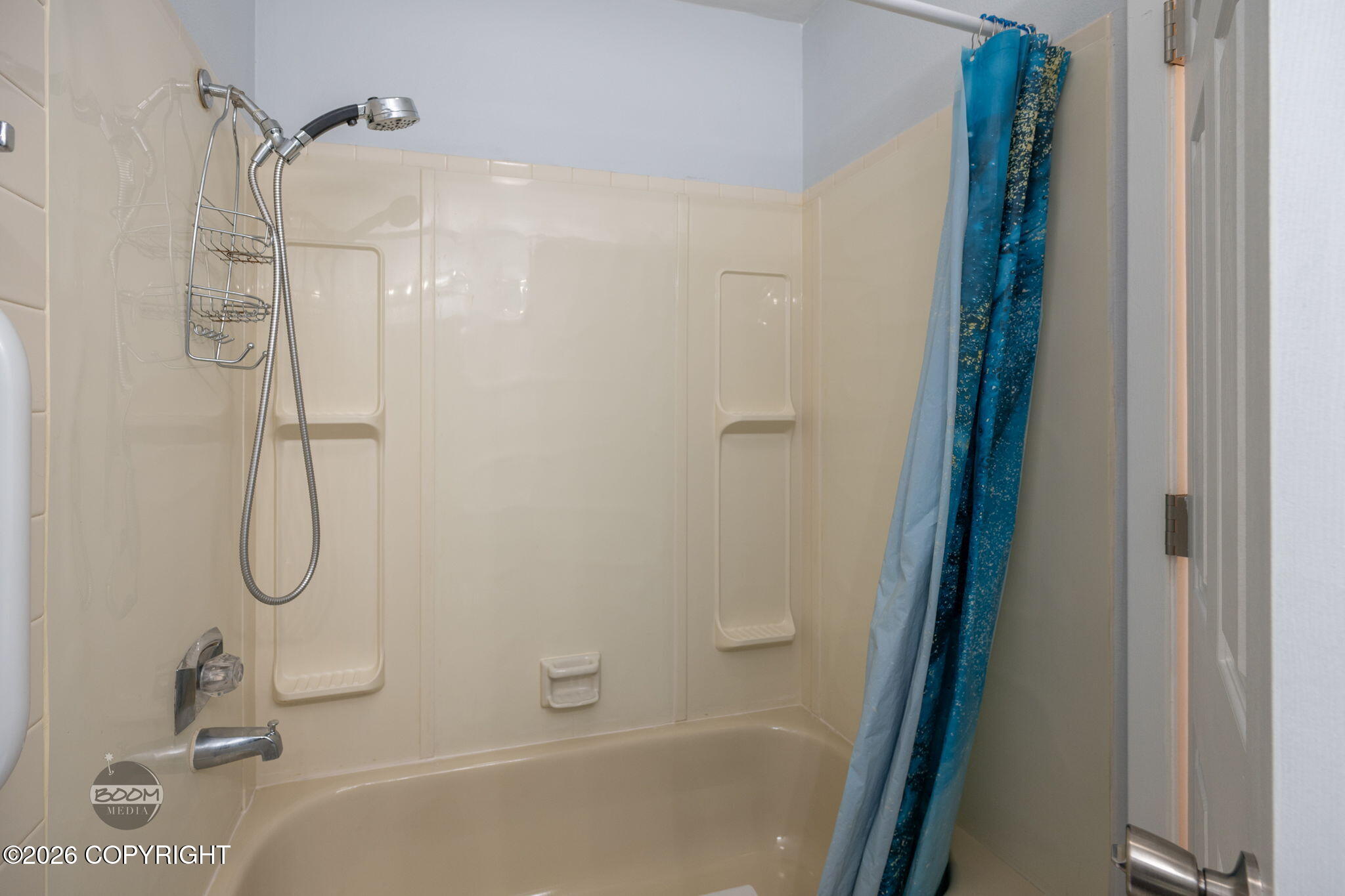 5018 E 43rd Avenue #2 Property Photo 18