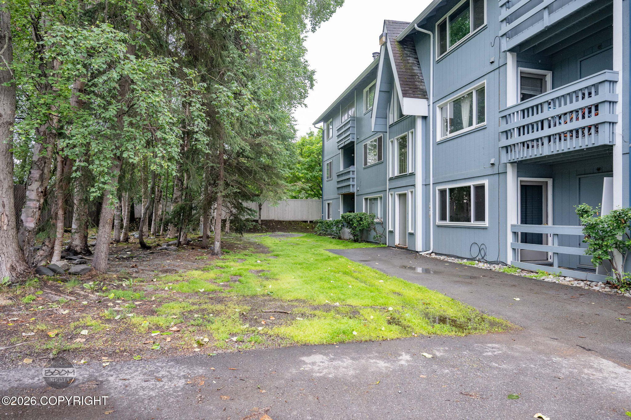 5018 E 43rd Avenue #2 Property Photo 43