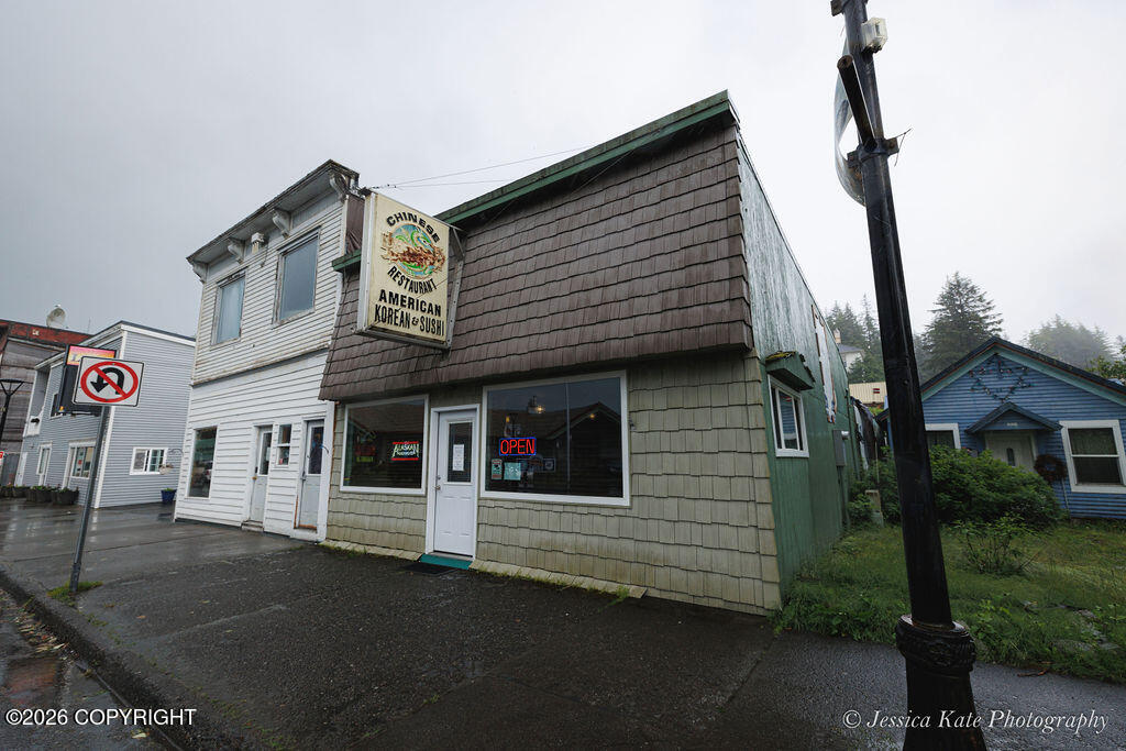 616 First Street Property Photo 1