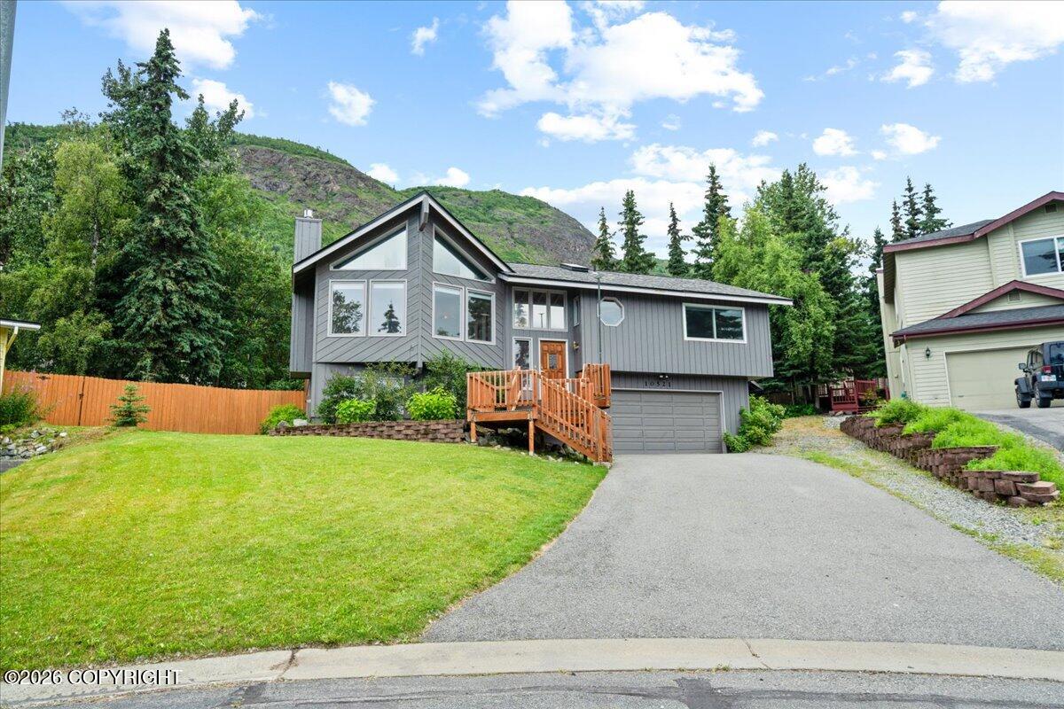 10521 Constitution Circle Property Photo 3