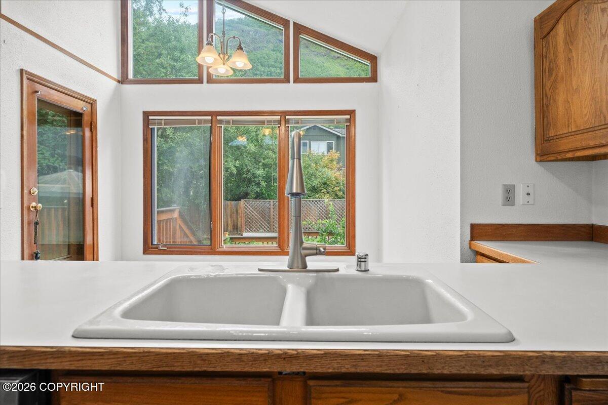 10521 Constitution Circle Property Photo 16