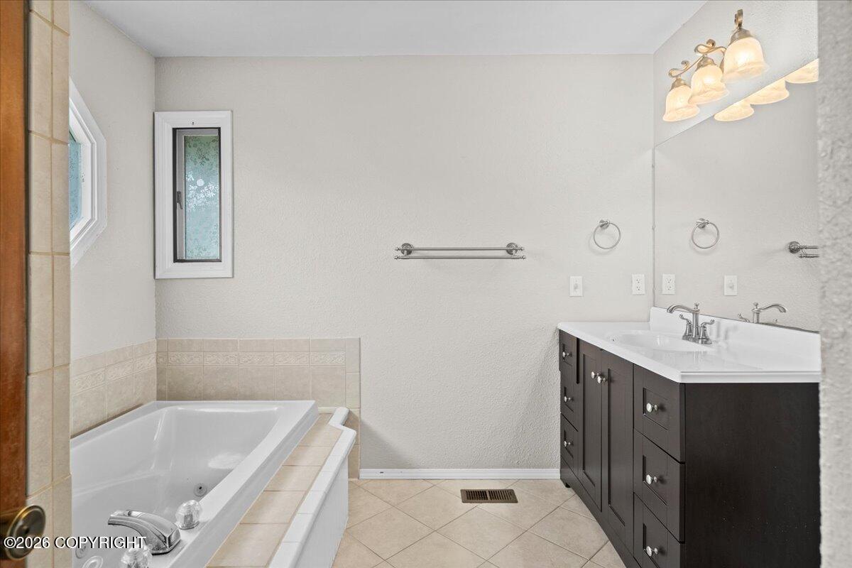 10521 Constitution Circle Property Photo 25