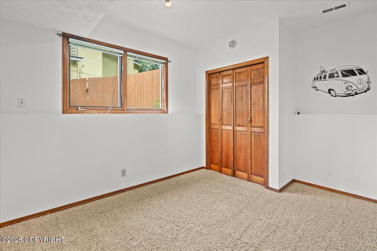 10521 Constitution Circle Property Photo 34