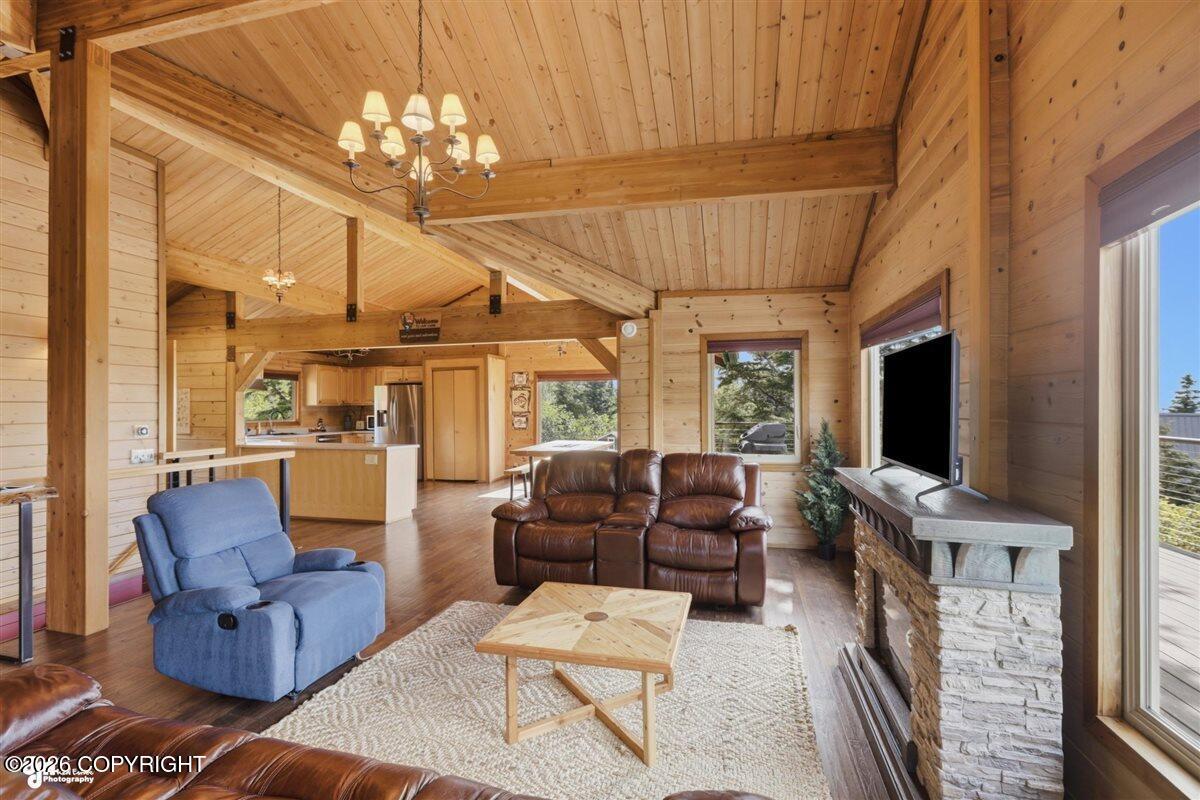 6841 Potter Heights Drive Property Photo 10