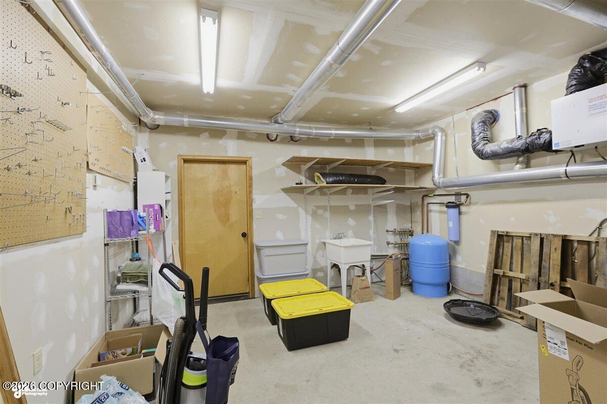 6841 Potter Heights Drive Property Photo 47