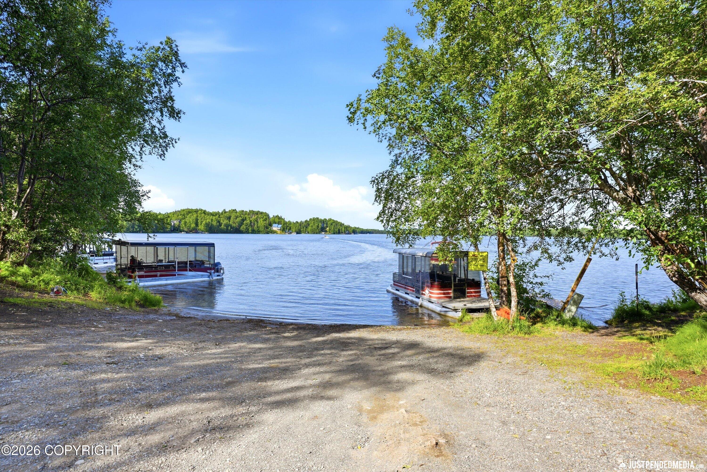L8 Flat Lake Heights Property Photo 32
