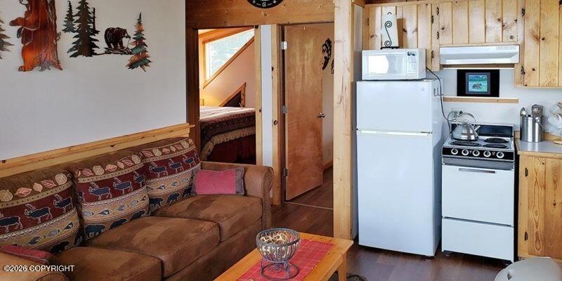 13970 Beach Drive Property Photo 14