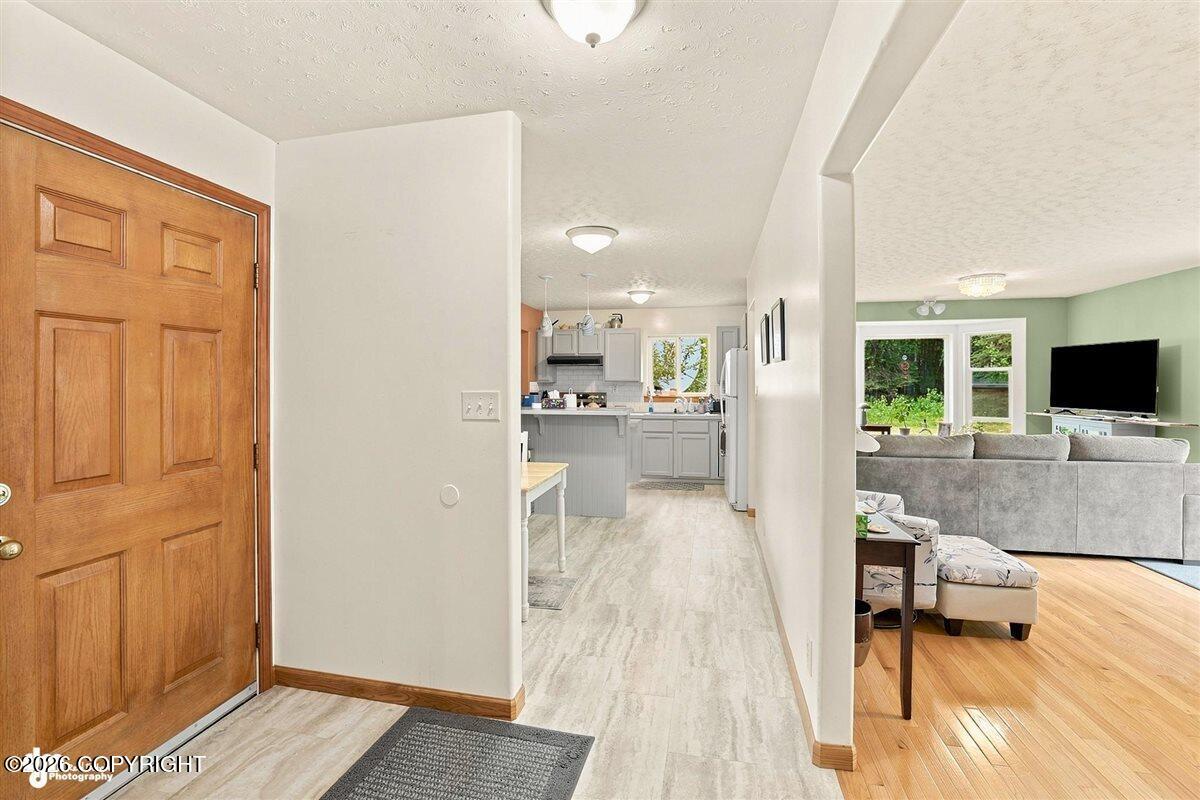 50515 Sterling Highway Property Photo 3