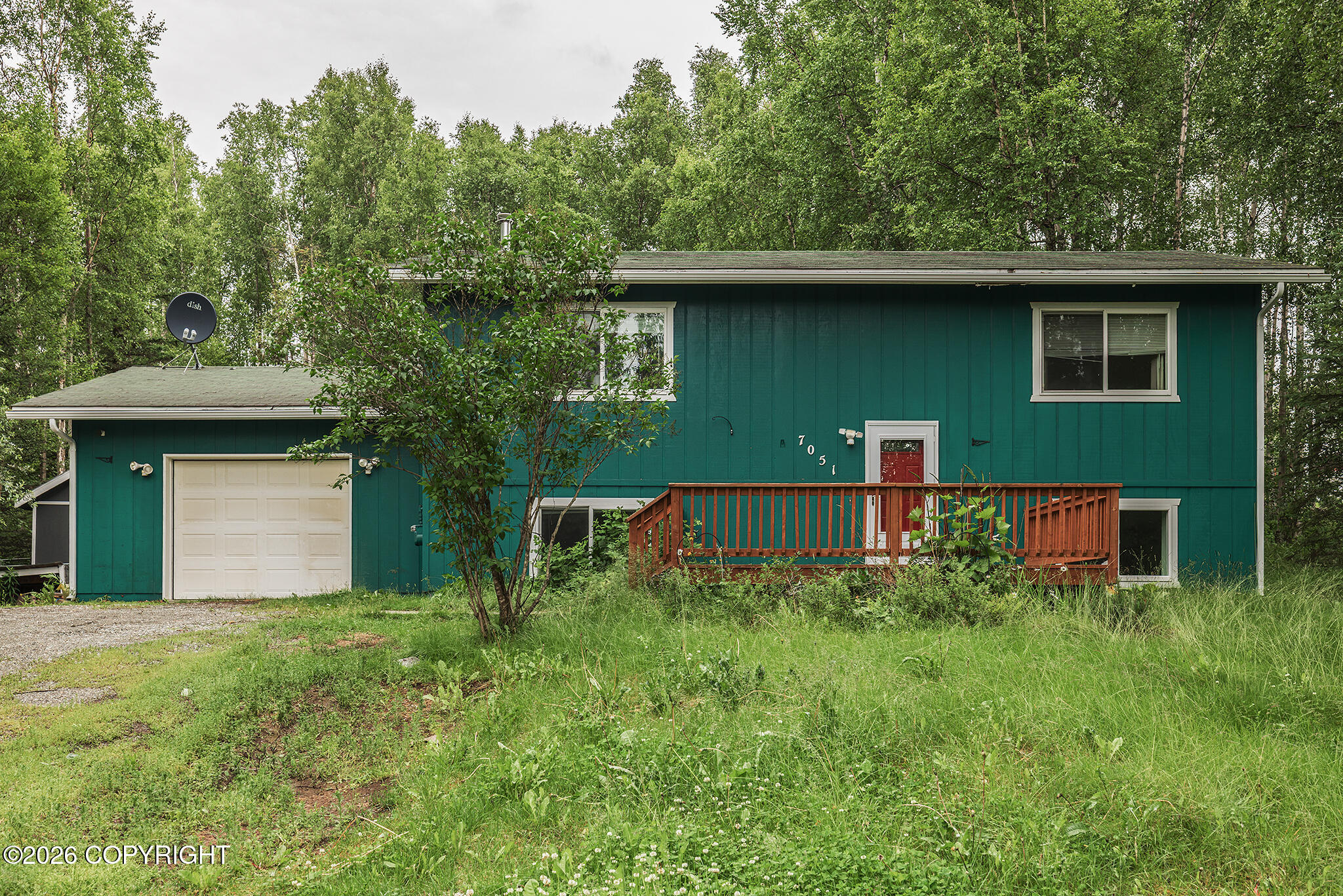 7051 W Cambridge Drive Property Photo 3