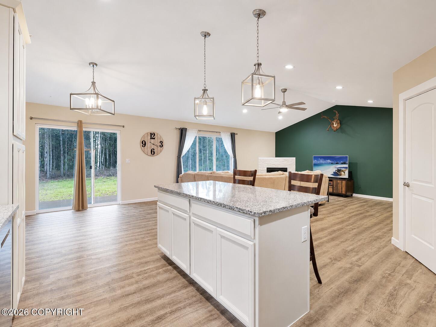 680 E Diamond Wood Way Property Photo 13