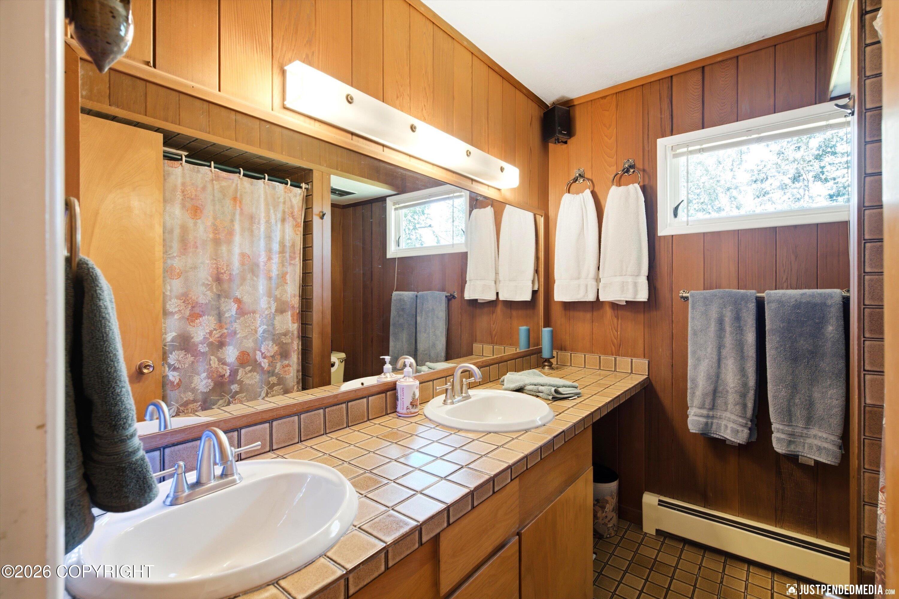 1909 N Salem Drive Property Photo 26