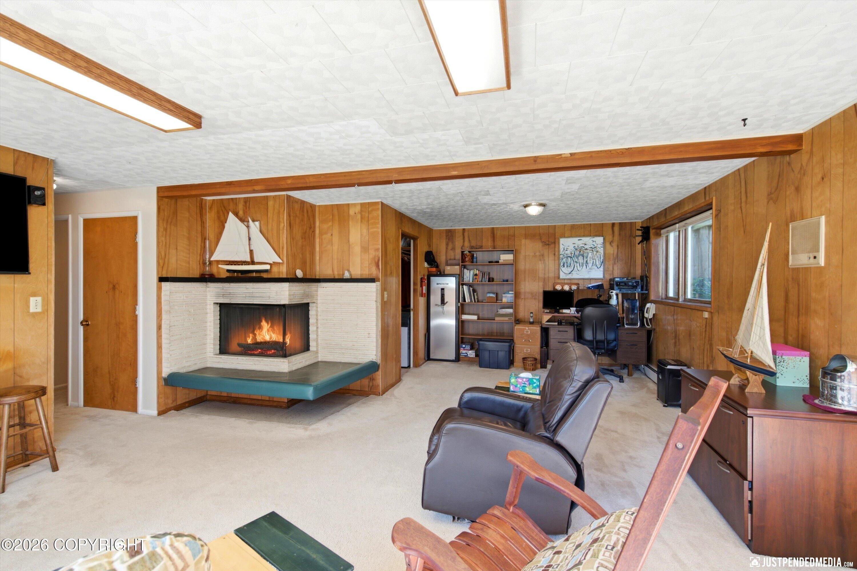 1909 N Salem Drive Property Photo 32