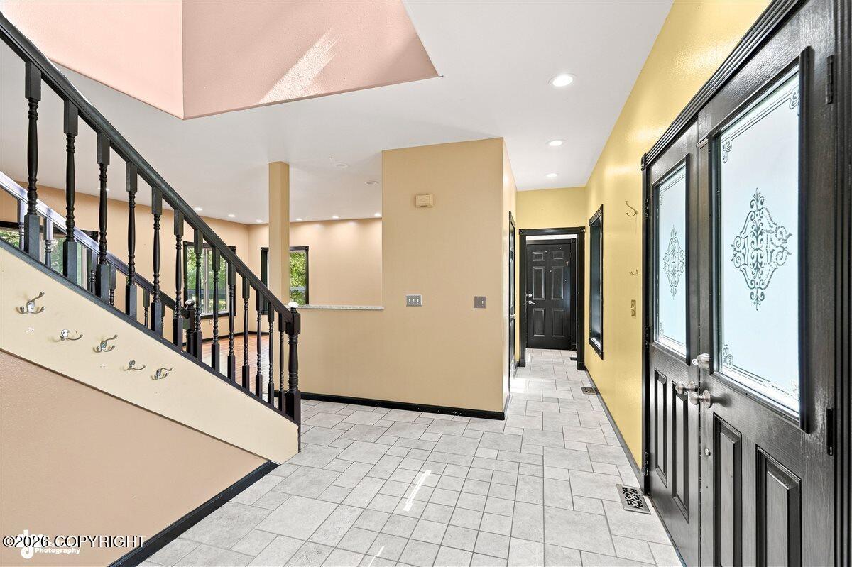 1825 S Creekside Drive Property Photo 11